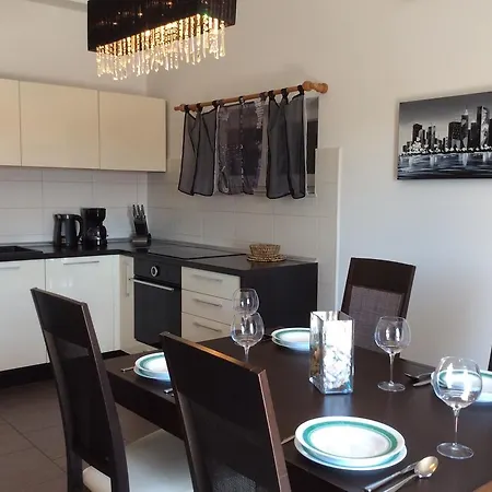 Agard Apartment *