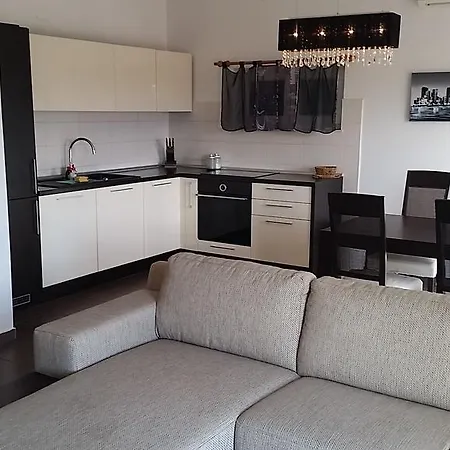 Agard Apartment *