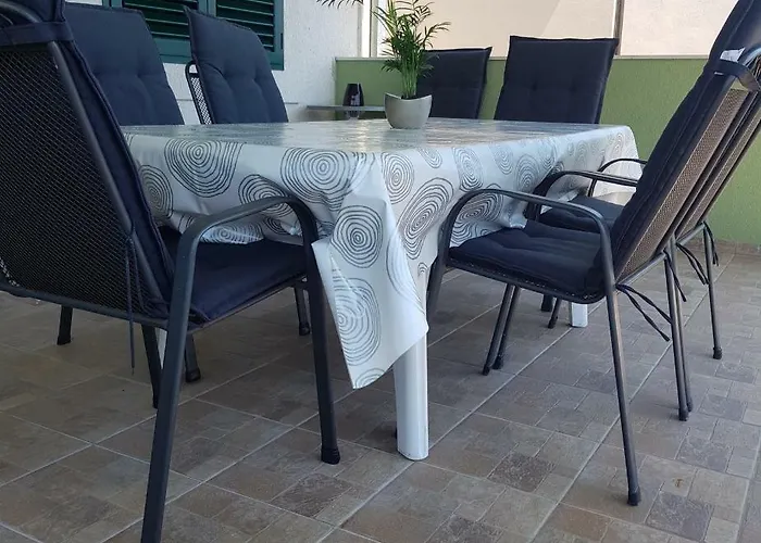 Agard * Brodarica (Sibenik-Knin)